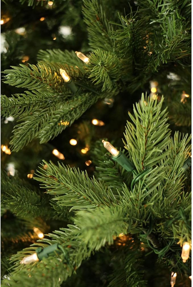 Fraser Hill Farm 7.5-Ft. Foxtail Pine Artificial Christmas Tree with White Incandescent Smart Lights and Stand, Prelit Foldable Fake Tree with Realistic Foliage for Home Decoration