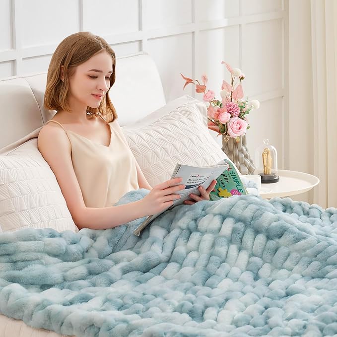 Ultra Soft Luxury Faux Fur Twin Blanket for Counch,Fuzzy Fluffy Plush Warm Cozy Elegant Wrinkled Blanket for Sofa Bedroom Living Room,(60"x80",Tie-dye Freshwater Blue)