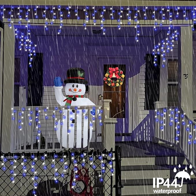 800 LED Icicle Lights Blue and White