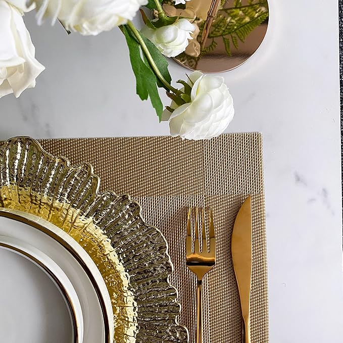 Henilosson 13 inch Gold Charger Plates,Round Plastic Reef Plate Chargers for Dinner Plates,Wedding,Party Elegant Decoration Place mats (6, GOLD)
