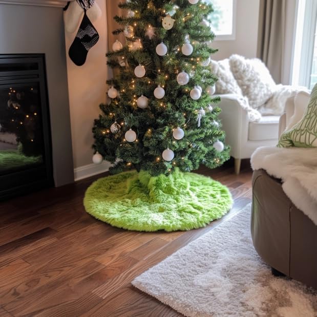 AOGU 48 Inch Faux Fur Christmas Tree Skirt Green Plush Skirt for Merry Christmas Party Christmas Tree Decoration