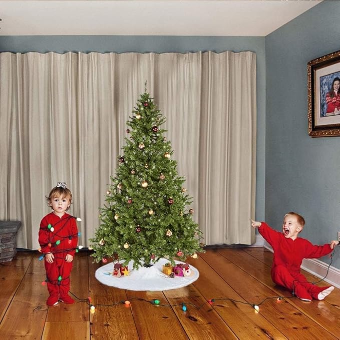 30 Inch Faux Fur Christmas Tree Skirt Soft Snow White Plush Tree Mat Christmas Decorations Fluffy Tree Skirts Xmas Holiday Party Indoor Decorations