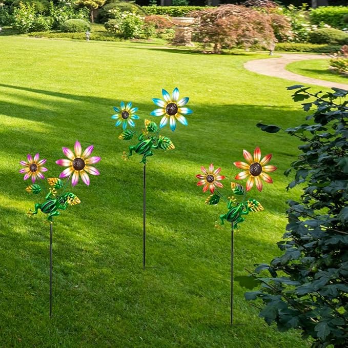 3 Pack Frog＆Flowers Garden Stakes Decor,Metal Yard Art Decorative Garden Stakes,Metal Flowers Spring Outdoor Decor for Mom,Women,Grandma