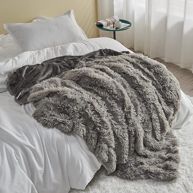 GONAAP Fuzzy Faux Fur Throw Blanket Twin Size Light Grey Super Soft Cozy Plush Fuzzy Shaggy Blanket for Couch Sofa Bed (Light Grey, Twin(60"x80"))