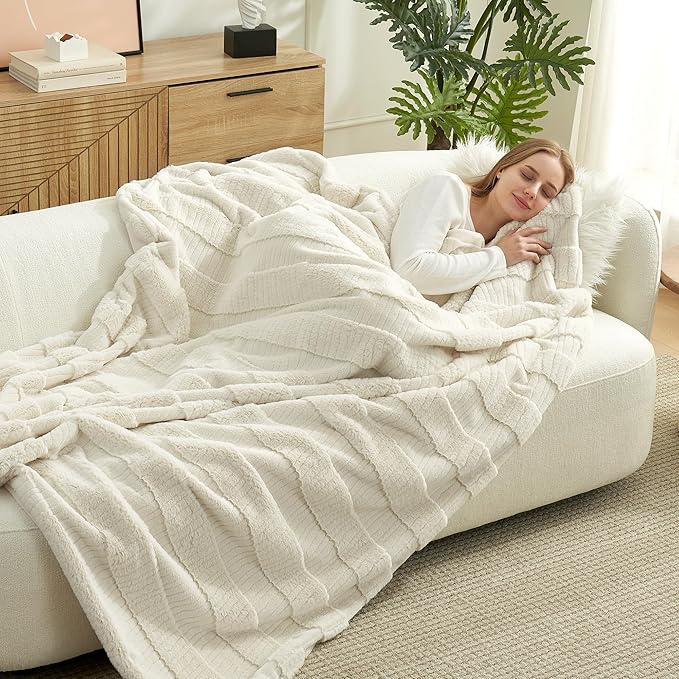 Amélie Home Luxury Striped Faux Fur Throw Blanket for Couch, Embossed Split Fur Cozy Fuzzy Fluffy Luxurious Soft Plush Sofa Chair Bed Gift Blankets for Women Men Wife Friend, 88"x90", Ivory